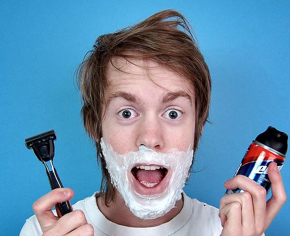 Jak ogolić wąsy