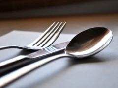Jak układać sztućce na stole?