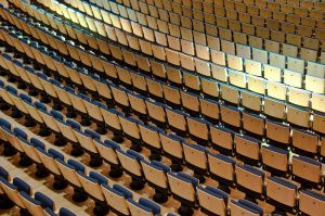 zachowanie w teatrze