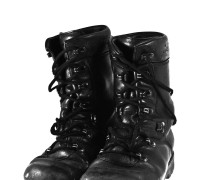 Jak pozbyć się soli z butów?