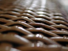 Jak czyścić plecione meble?