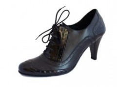 Jak naprawić zadarcie skóry na butach?